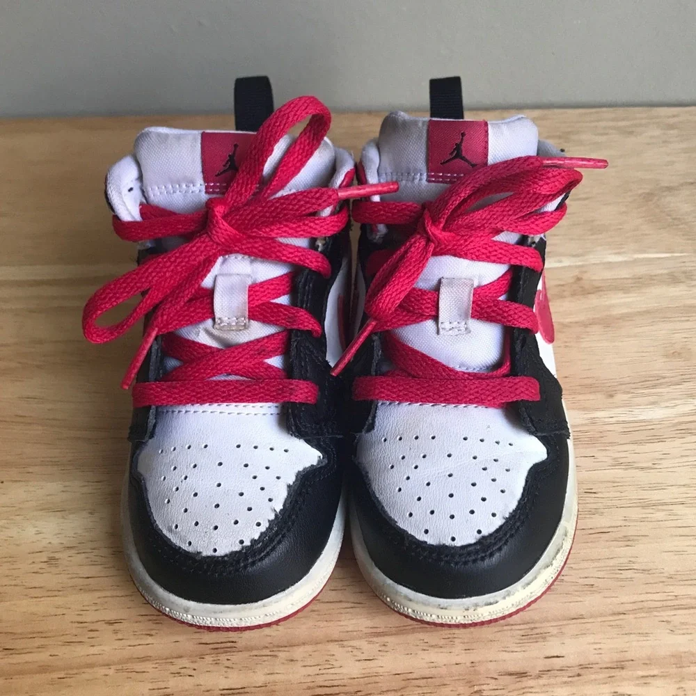 Jordan 1 High-Top Sneaker Red And Black Kids Size: US Toddler 7C EUR 23.5 CM 13